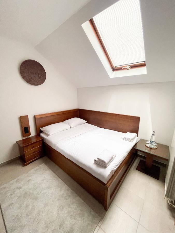 Apartments & Rooms Brijest Плав Екстериор снимка