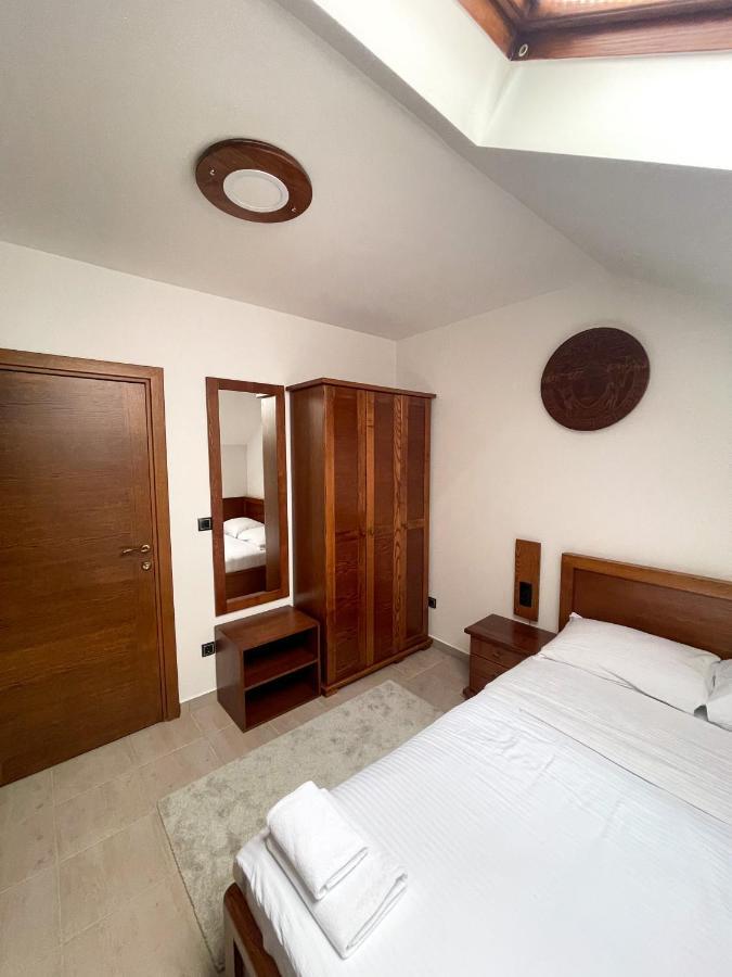 Apartments & Rooms Brijest Плав Екстериор снимка