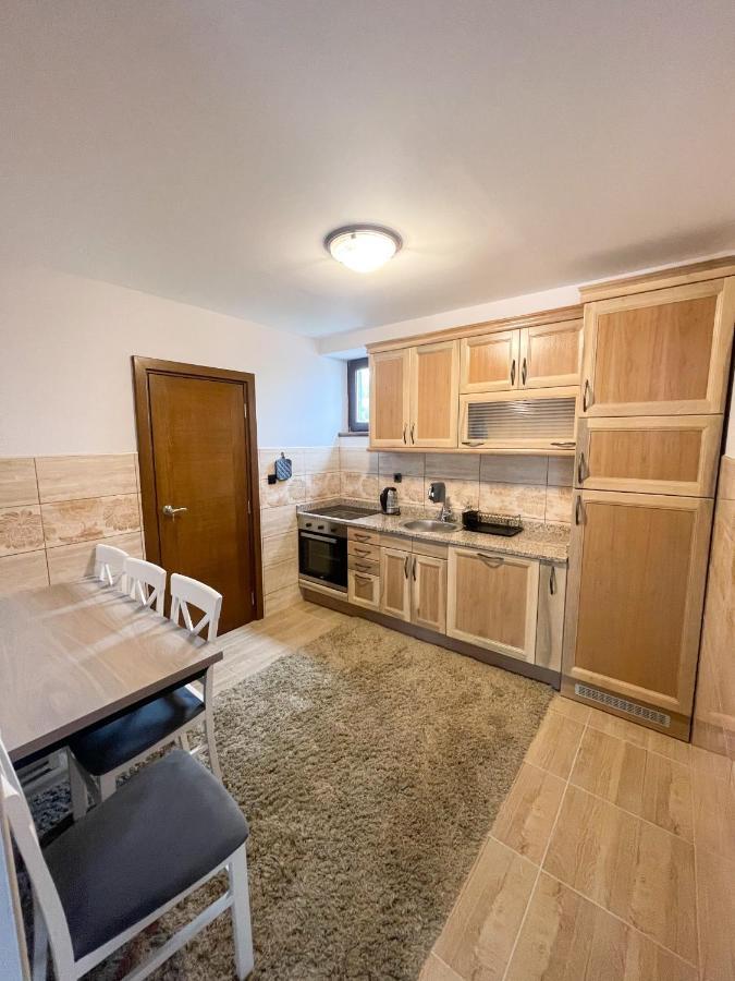 Apartments & Rooms Brijest Плав Екстериор снимка