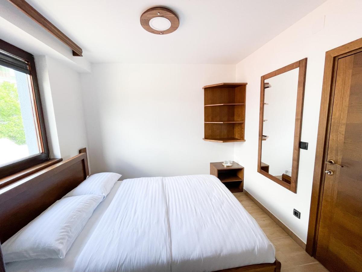 Apartments & Rooms Brijest Плав Екстериор снимка
