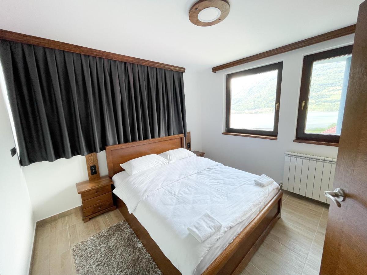 Apartments & Rooms Brijest Плав Екстериор снимка